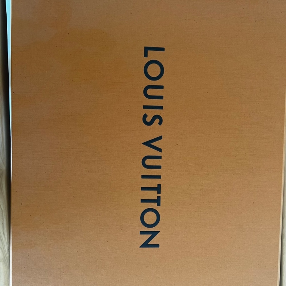 Authentic Louis Vuitton On the Go GM Tote - Like New - Picture 15 of 16